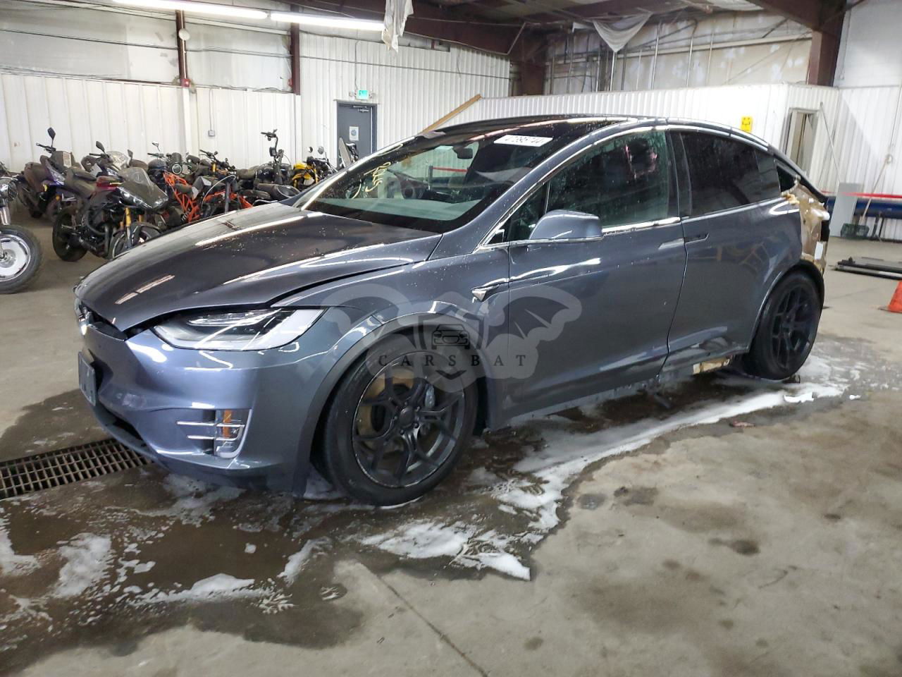 Tesla Model X 2021