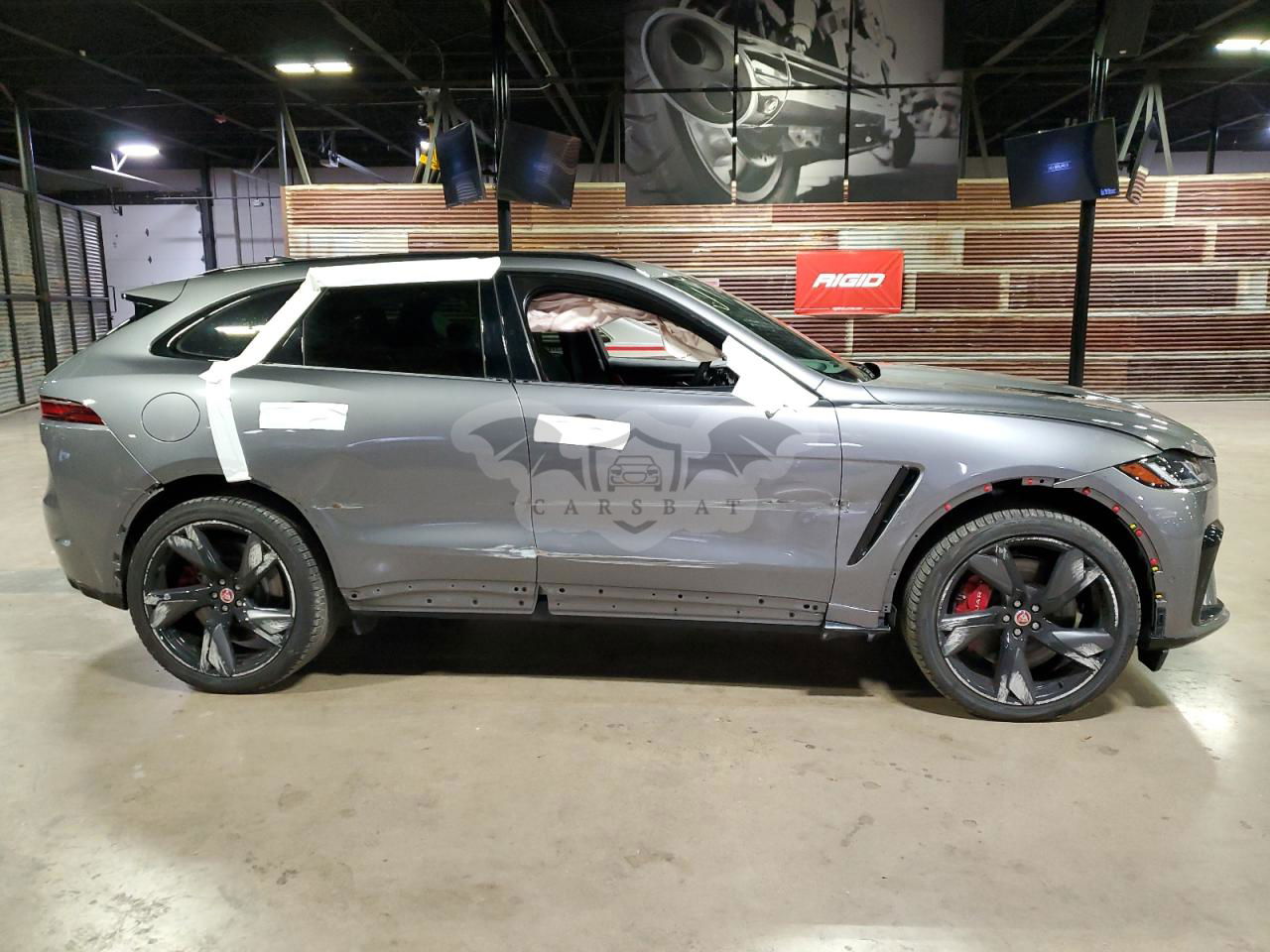 Jaguar F-Pace SVR 5.0L  8 2023