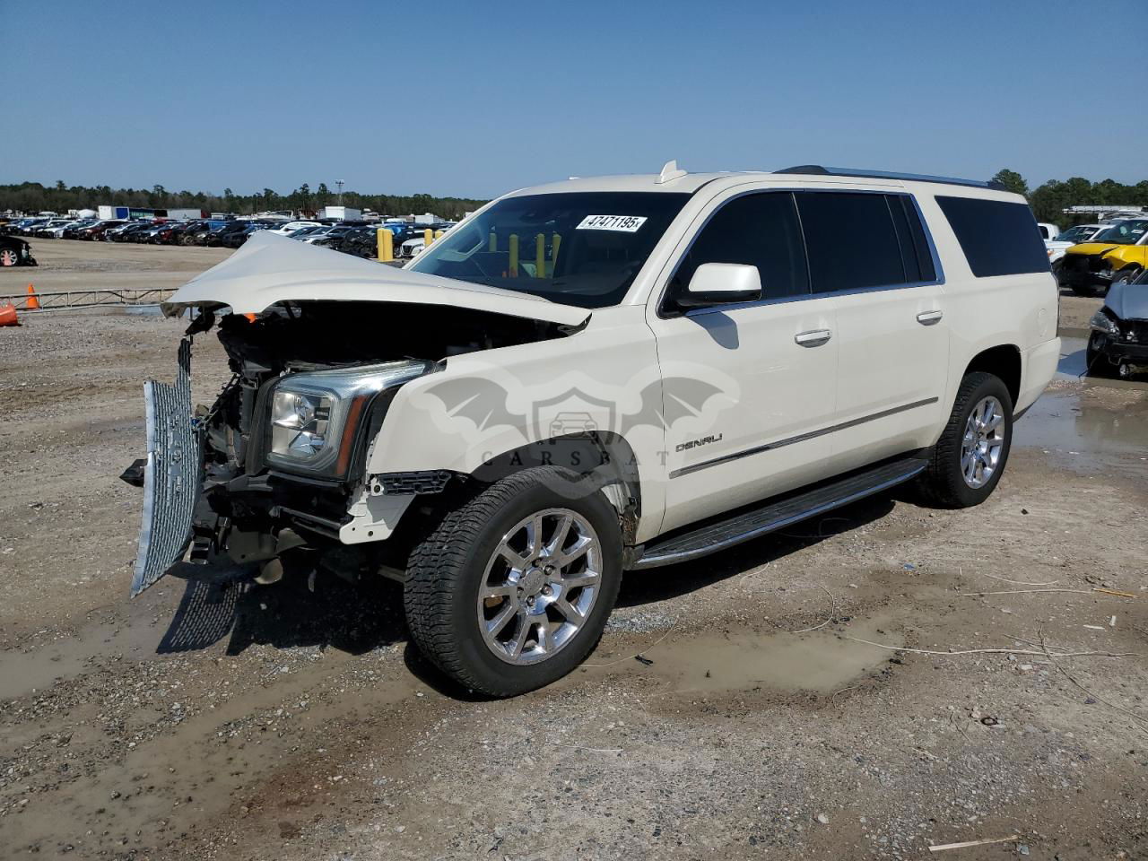 GMC Yukon DENALI 6.2L  8 2015