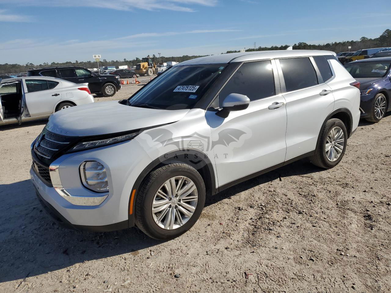 Mitsubishi Outlander ES 2.5L  4 2024