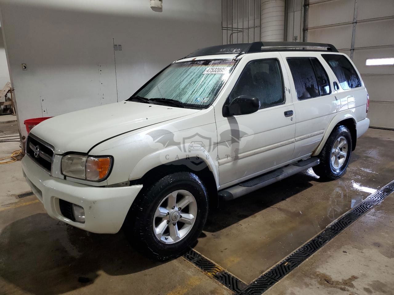 Nissan Pathfinder LE 3.5L  6 2003