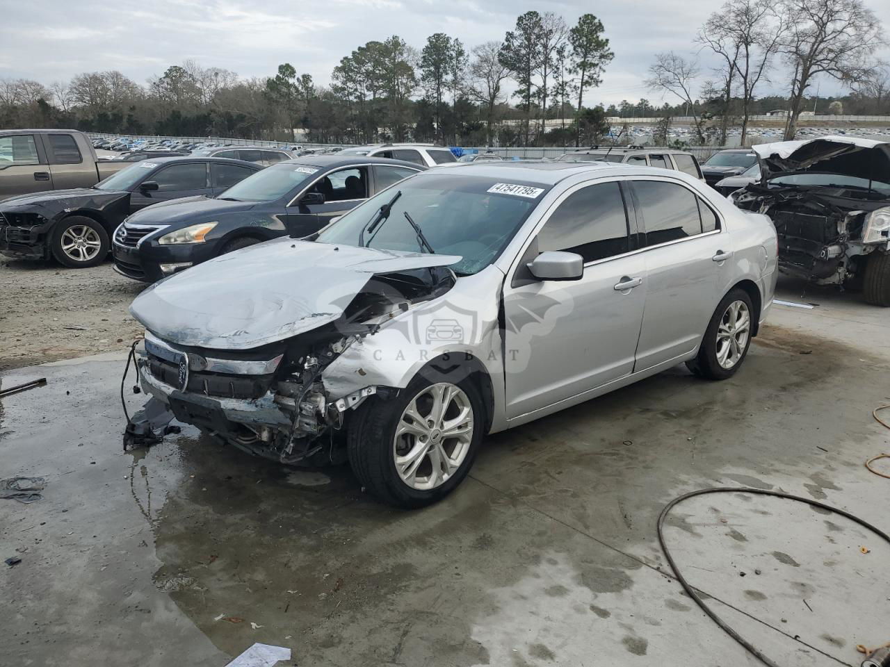 Ford Fusion SE 2.5L  4 2012