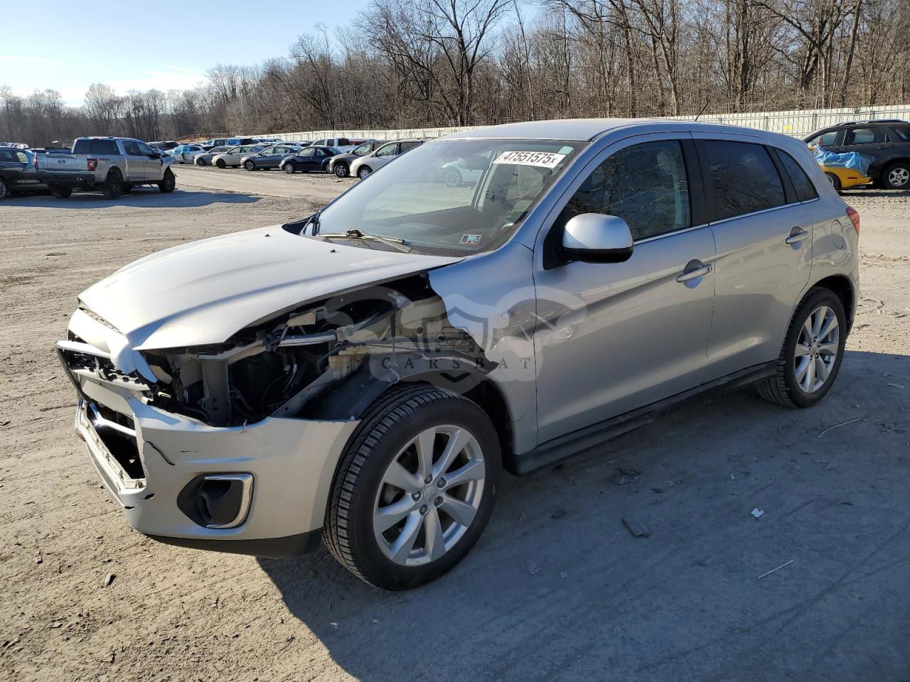 Mitsubishi Outlander SE 2.0L  4 2013