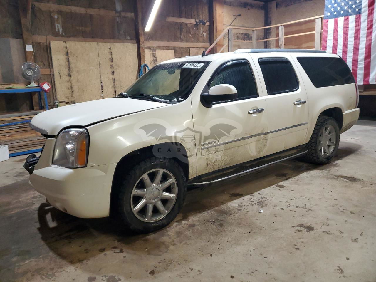 GMC Yukon DENALI 6.2L  8 2013