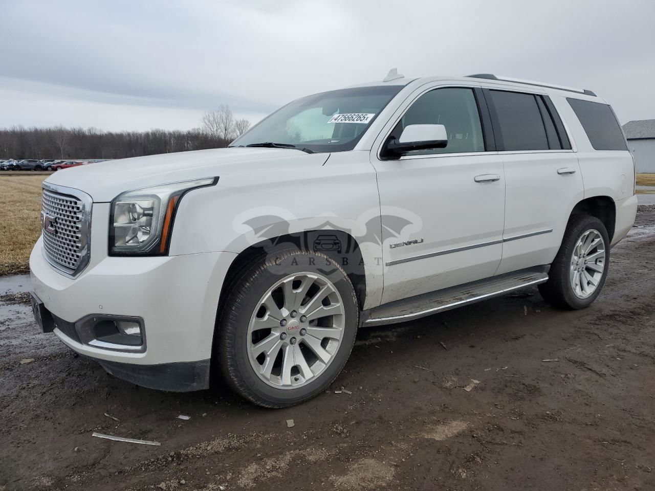 GMC Yukon DENALI 6.2L  8 2016