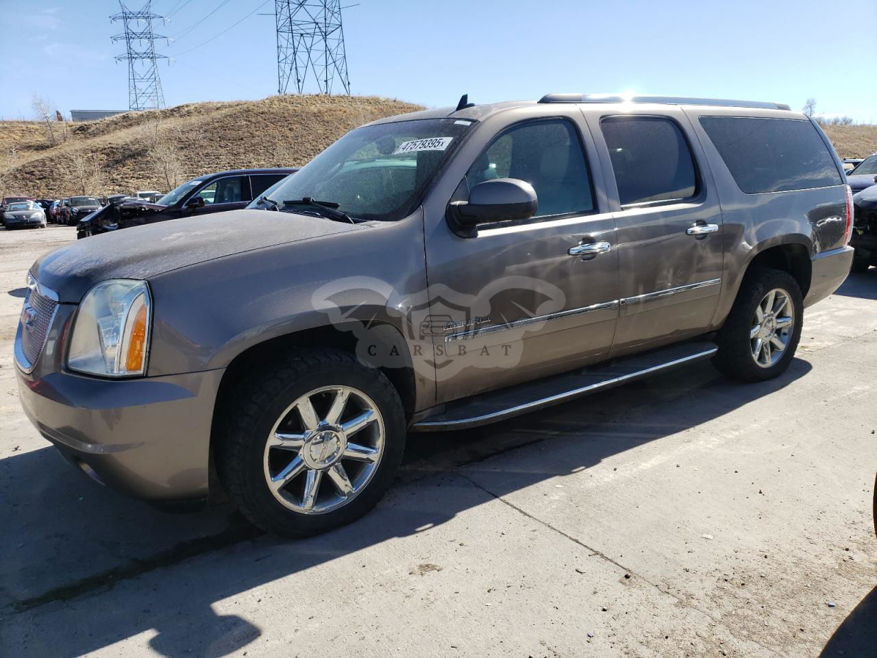 GMC Yukon DENALI 6.2L  8 2013
