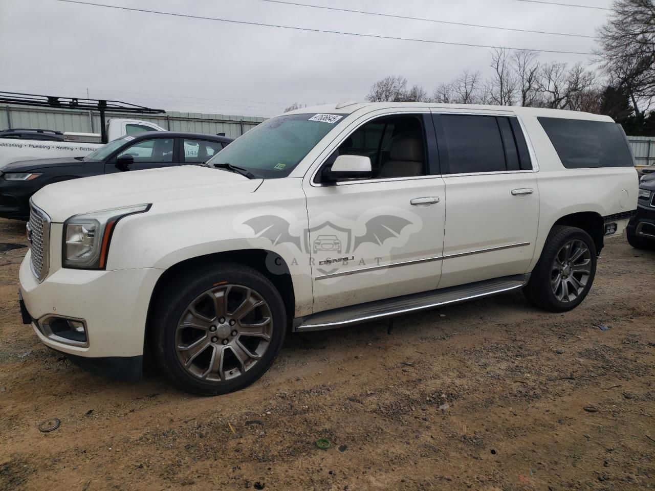 GMC Yukon DENALI 6.2L  8 2015