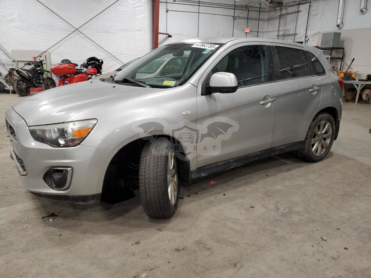 Mitsubishi Outlander SE 2.0L  4 2014
