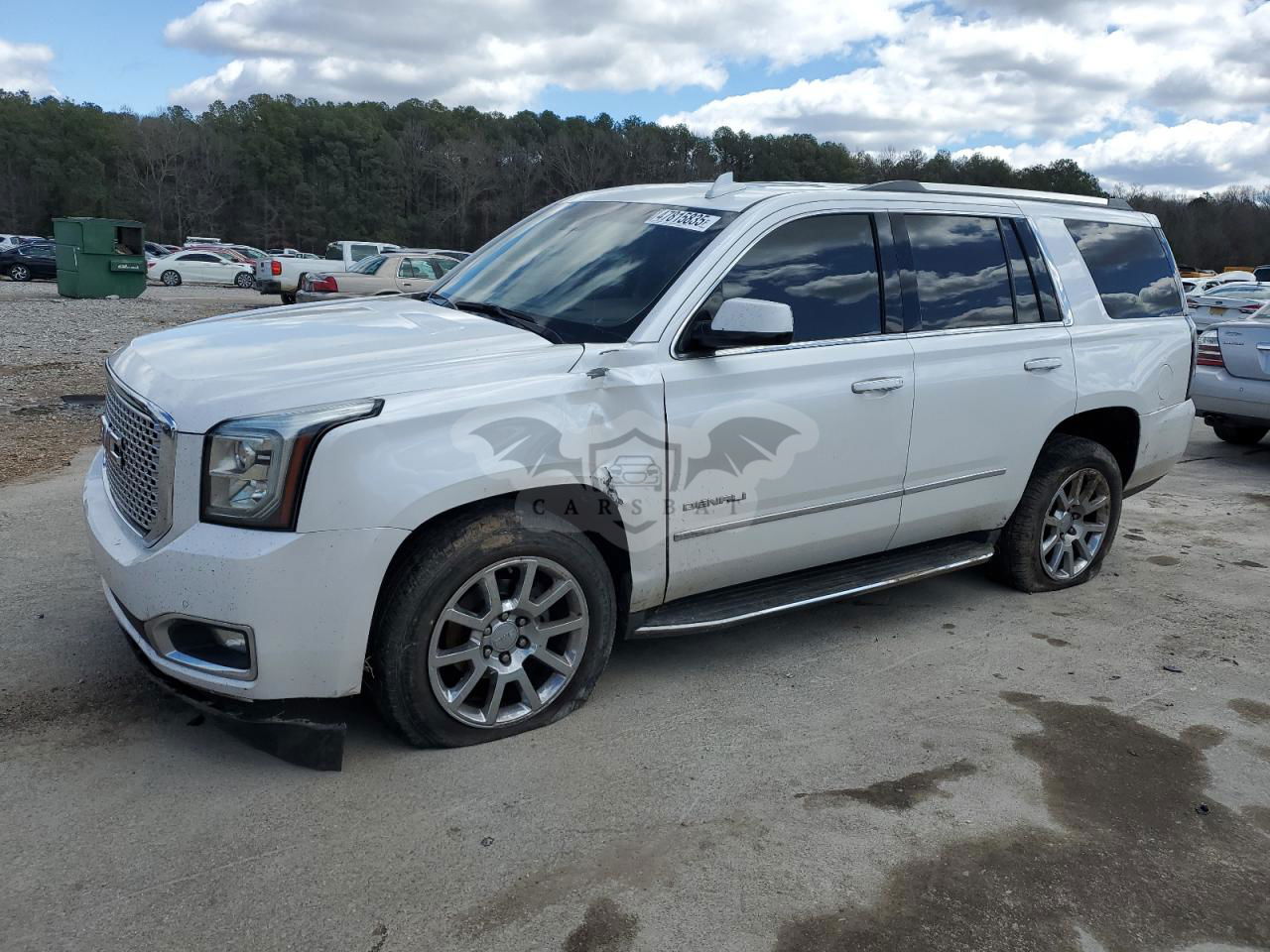 GMC Yukon DENALI 6.2L  8 2016