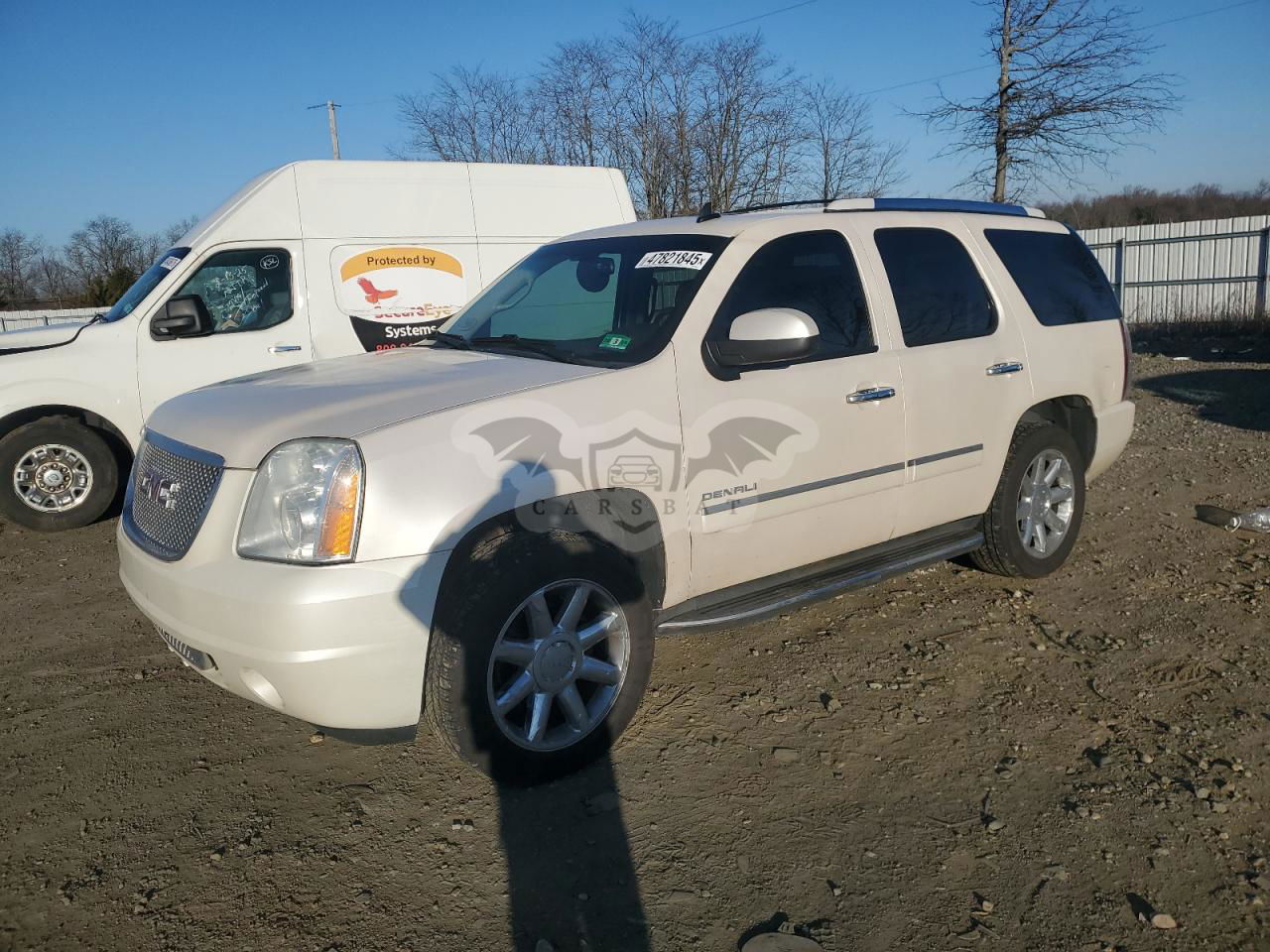 GMC Yukon DENALI 6.2L  8 2013