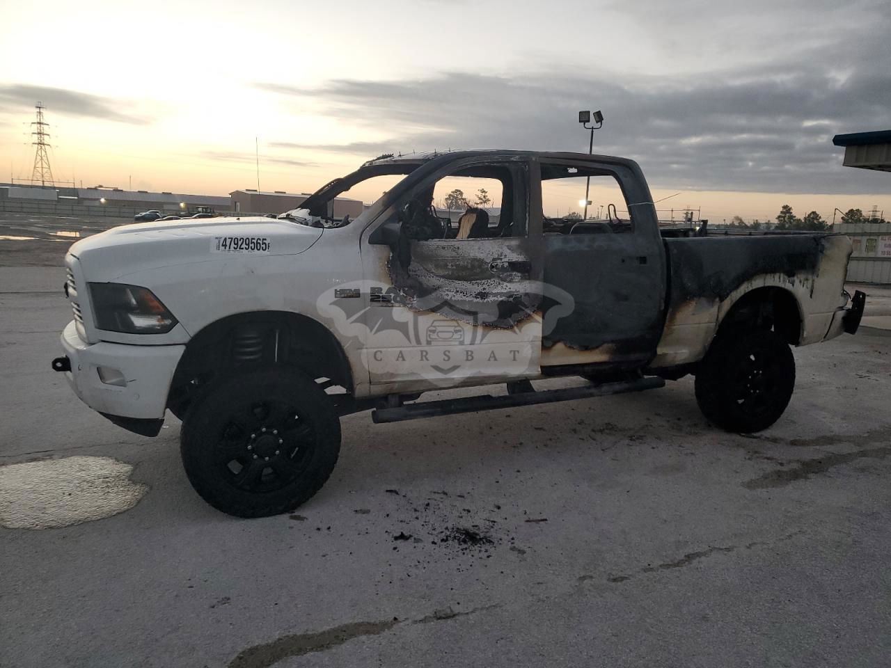 RAM 2500 SLT 6.4L  8 2017