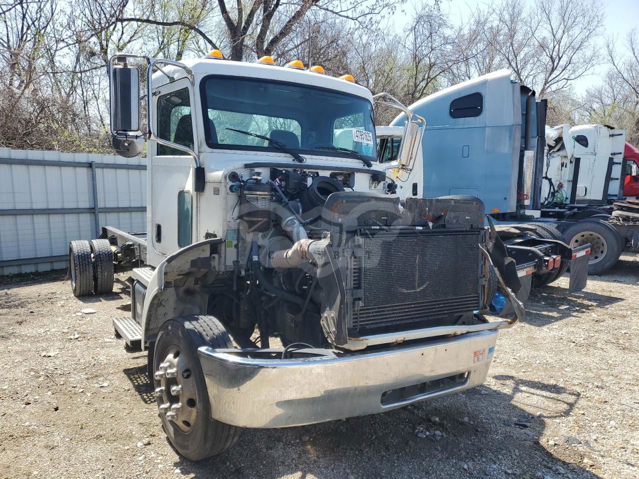 Peterbilt 320/325 6.7L  6 2016