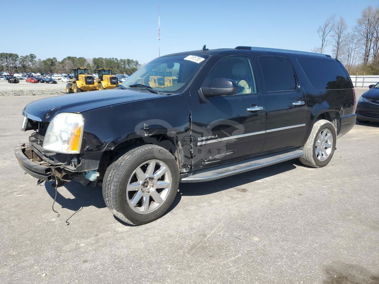 GMC Yukon DENALI 6.2L  8 2013