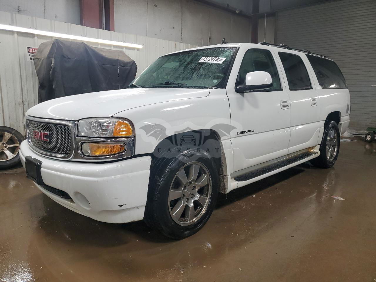 GMC Yukon DENALI 6.0L  8 2006