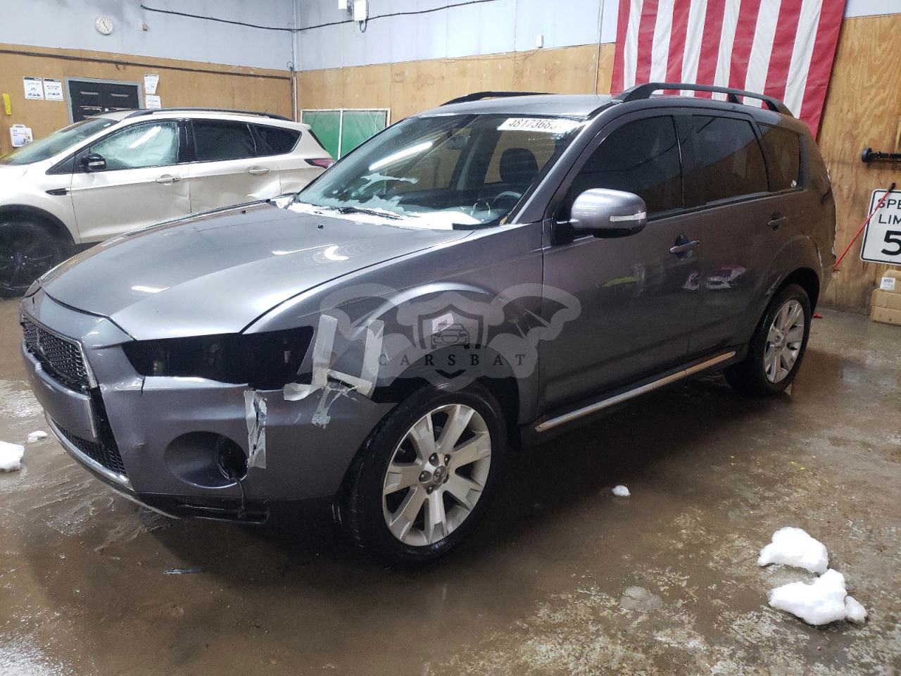 Mitsubishi Outlander SE 2.4L  4 2012