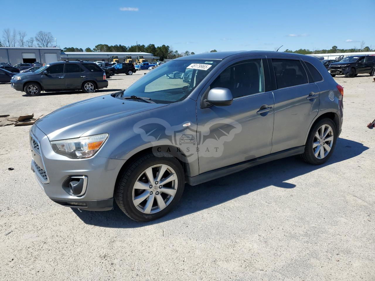 Mitsubishi Outlander SE 2.0L  4 2013