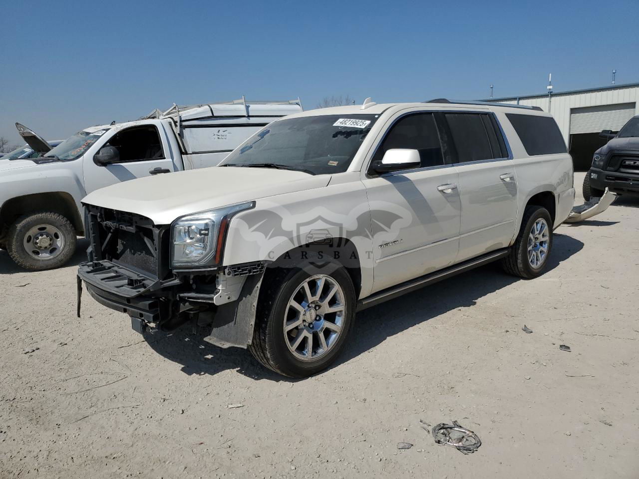 GMC Yukon DENALI 6.2L  8 2015