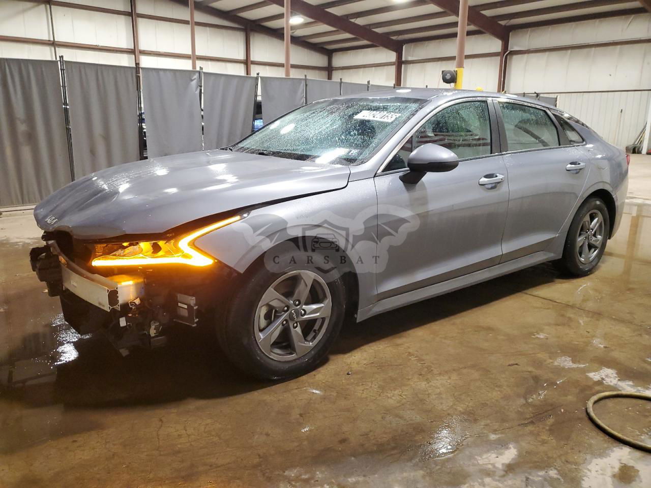 Kia K5 LXS 1.6L  4 2023