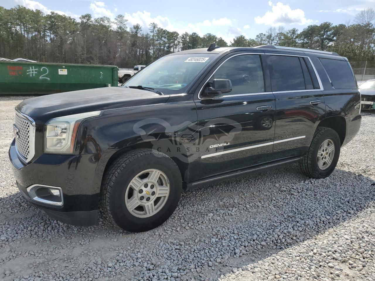 GMC Yukon DENALI 6.2L  8 2016
