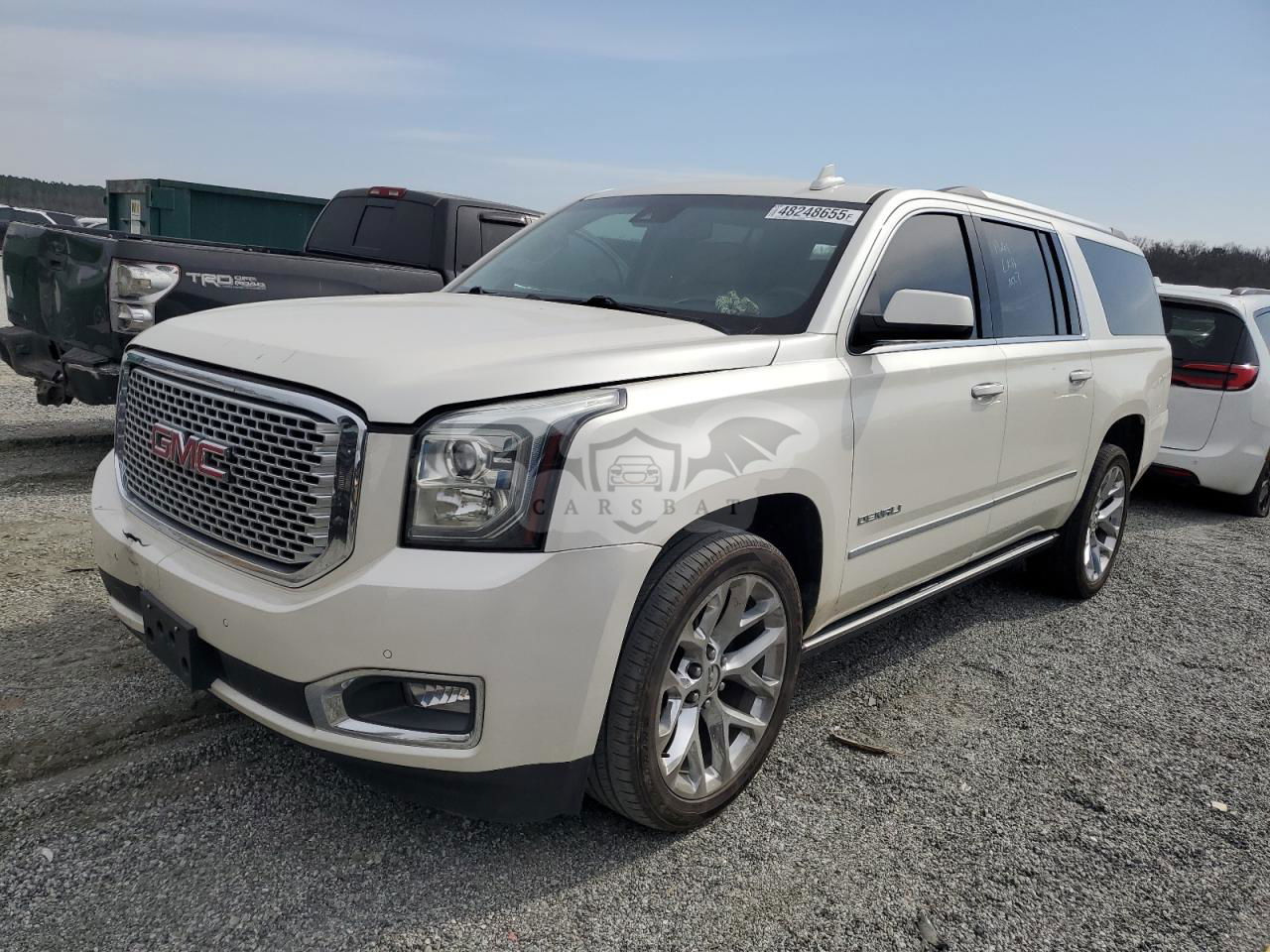 GMC Yukon DENALI 6.2L  8 2015