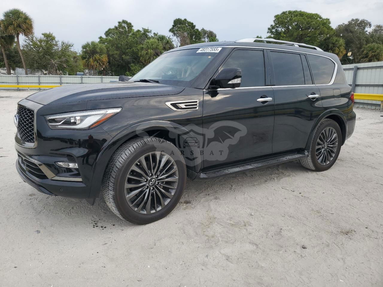 Infiniti QX80 LUXE 5.6L  8 2023