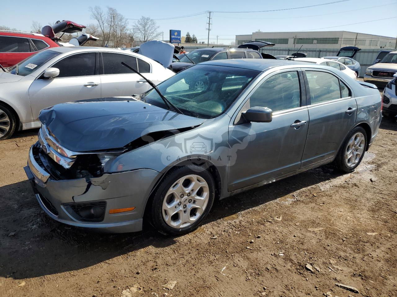 Ford Fusion SE 2.5L  4 2011