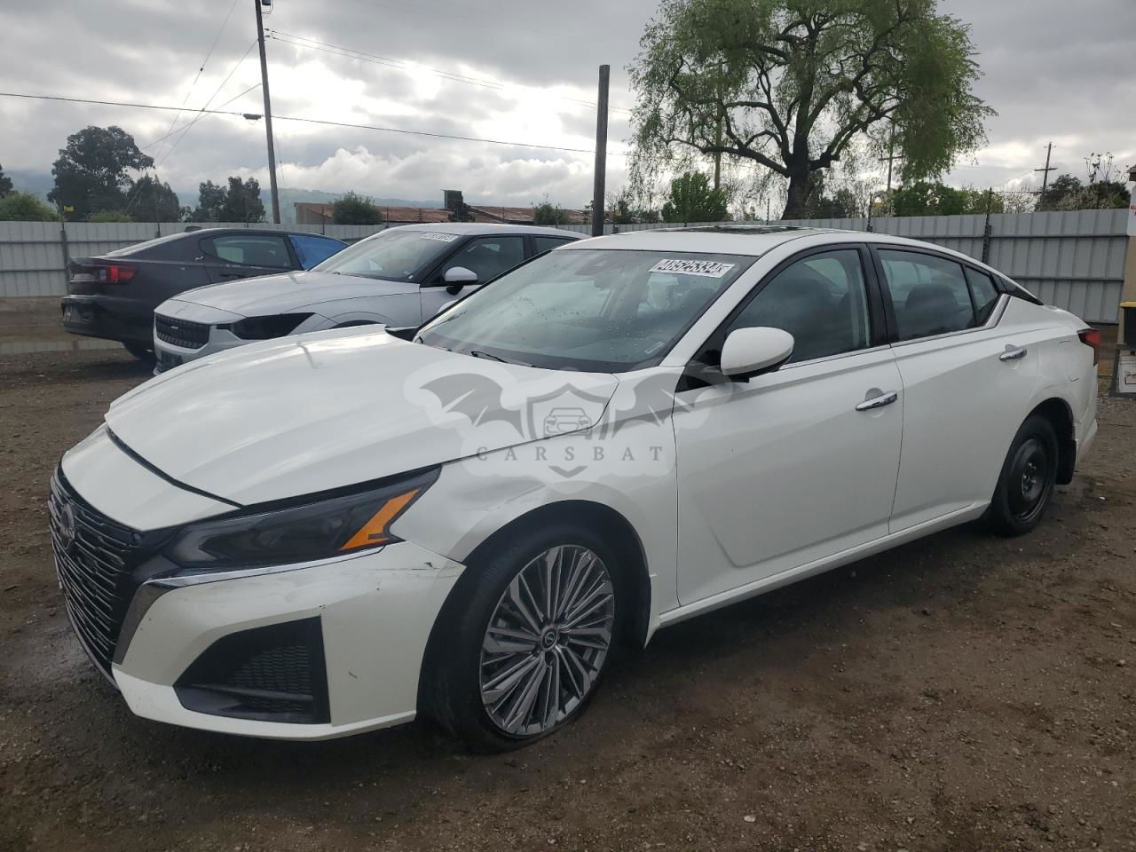 Nissan Altima 2023