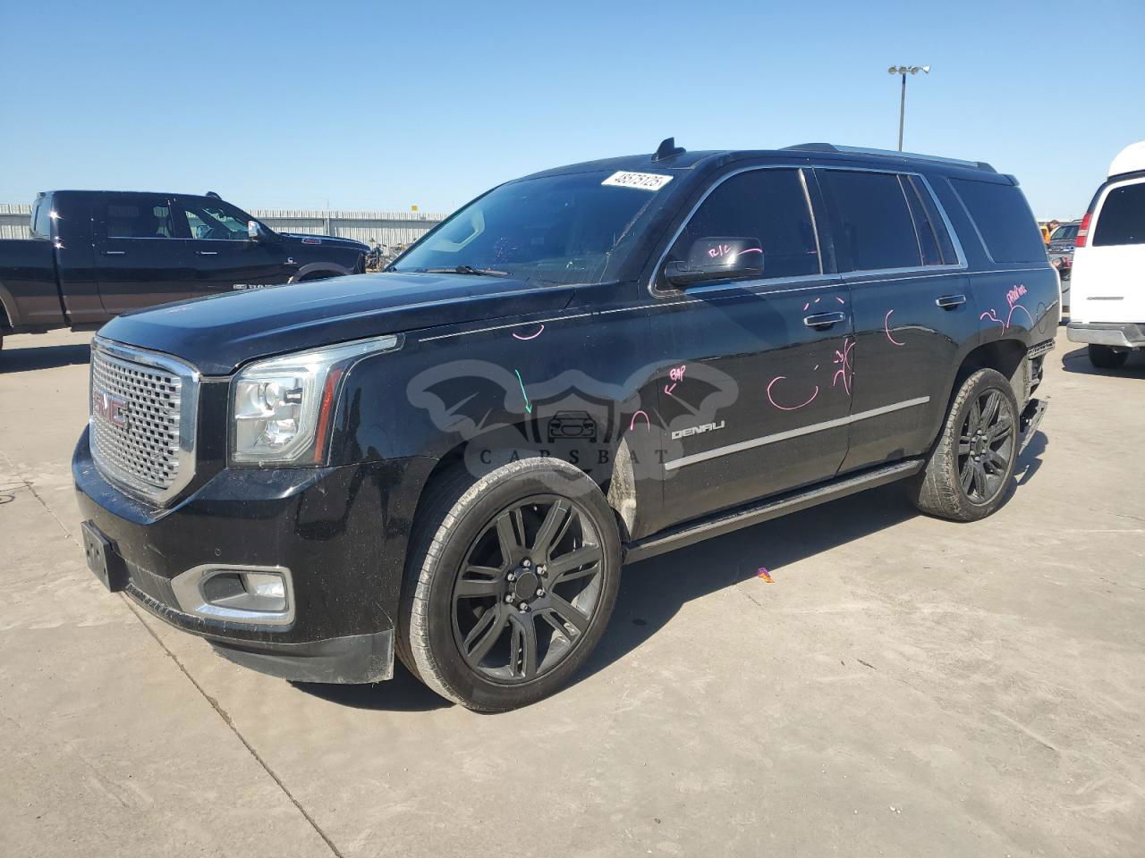 GMC Yukon DENALI 6.2L  8 2016