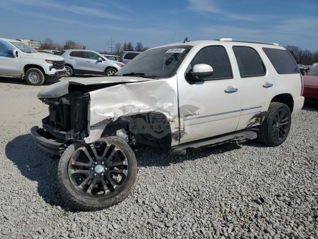 GMC Yukon DENALI 6.2L  8 2013
