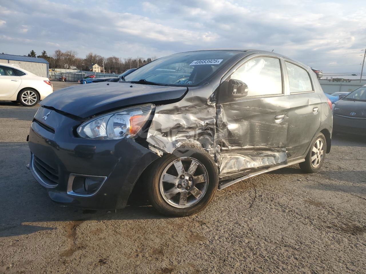 Mitsubishi Mirage ES 1.2L  3 2015