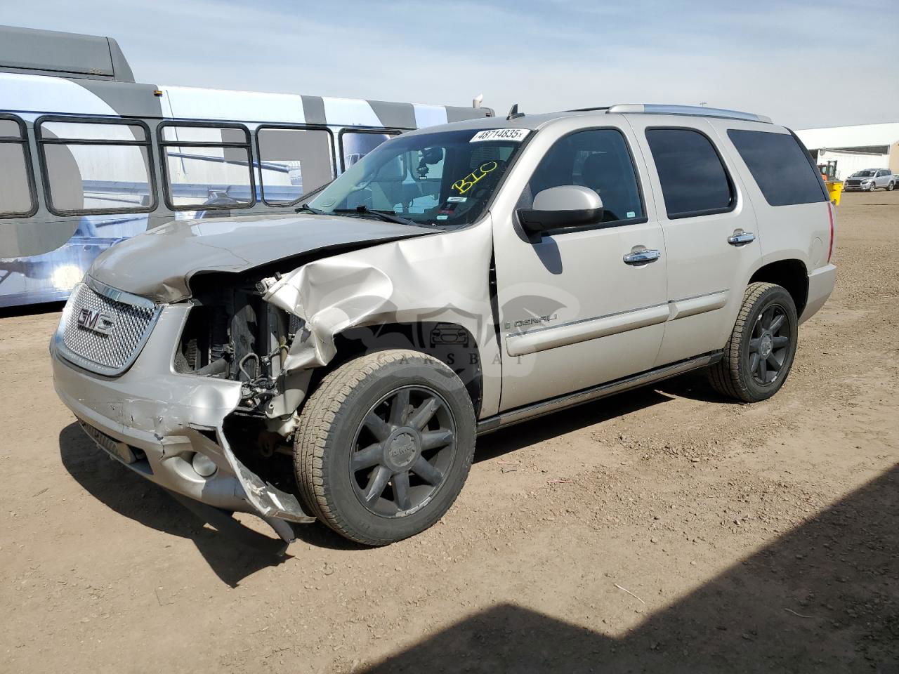 GMC Yukon DENALI 6.2L  8 2008