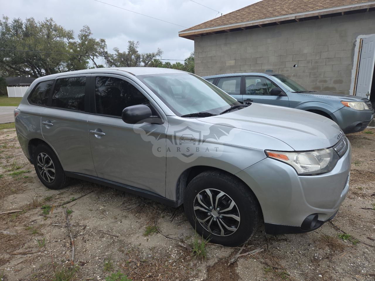 Mitsubishi Outlander ES 2.4L  4 2014