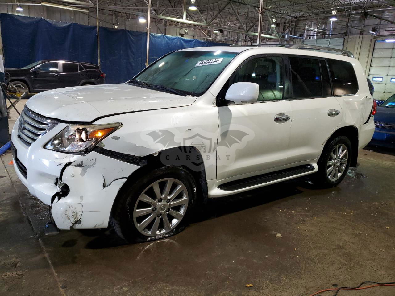 Lexus LX 570 5.7L  8 2011