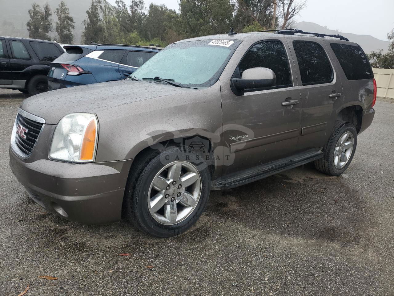 GMC Yukon SLE 5.3L  8 2012