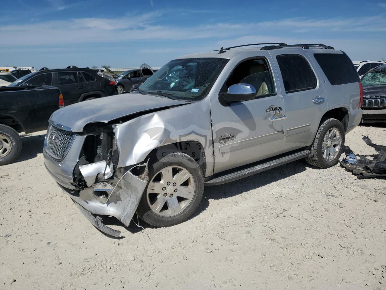 GMC Yukon SLT 5.3L  8 2013