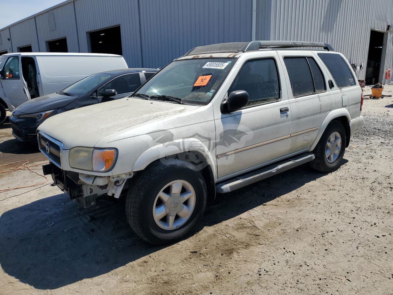Nissan Pathfinder LE 3.5L  6 2002
