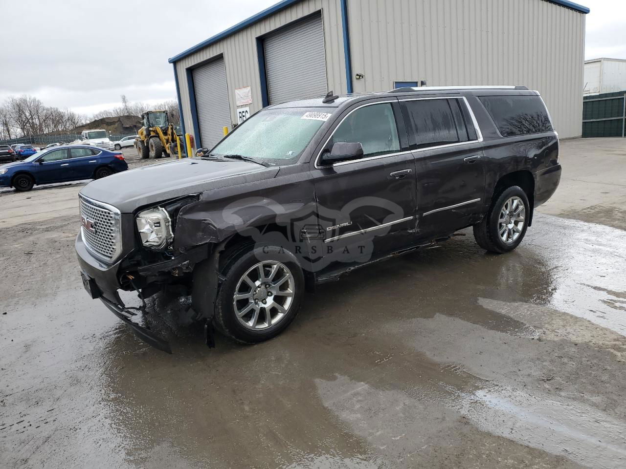GMC Yukon DENALI 6.2L  8 2015