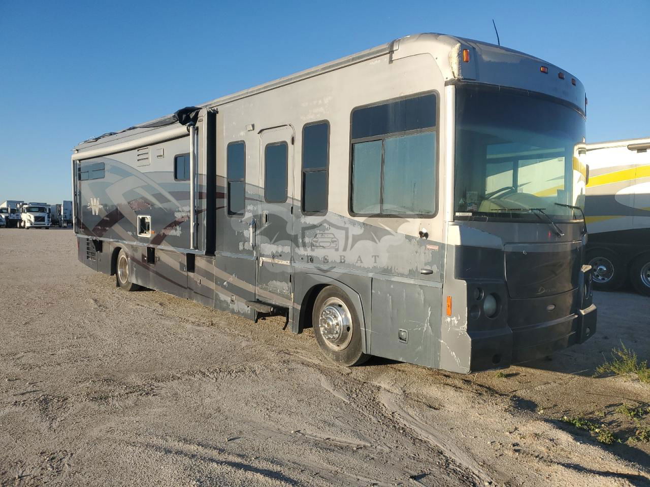Freightliner X-line X LINE MOTOR HOME 6.7L  6 2007