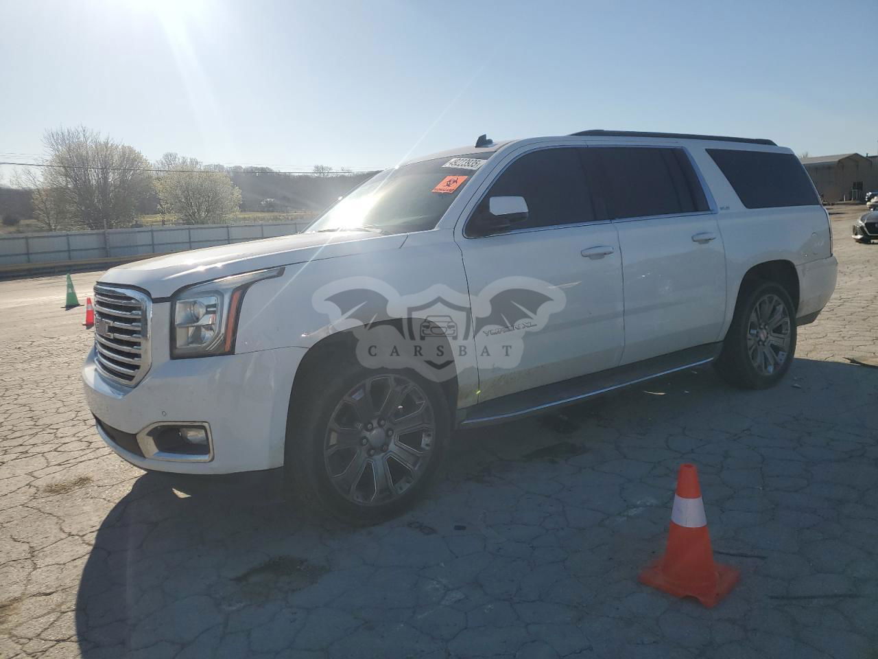 GMC Yukon C1500 SLE 5.3L  8 2015