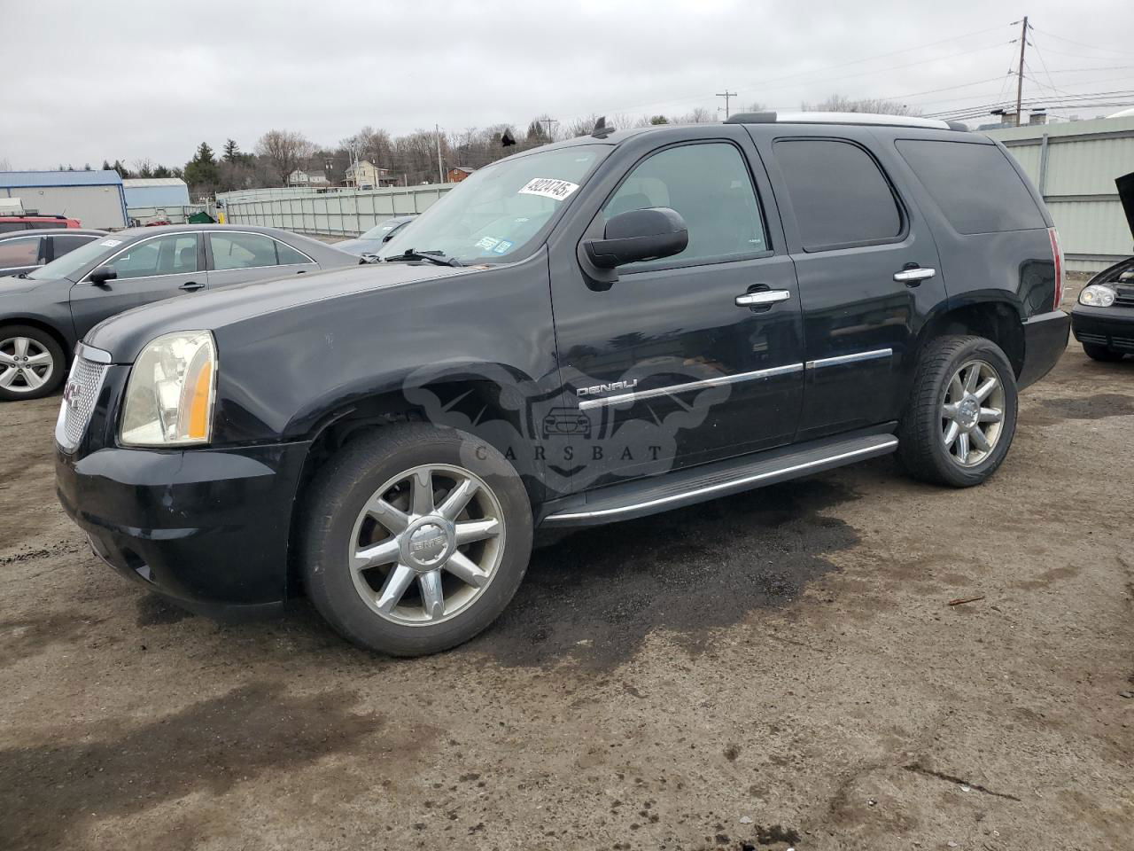 GMC Yukon DENALI 6.2L  8 2013