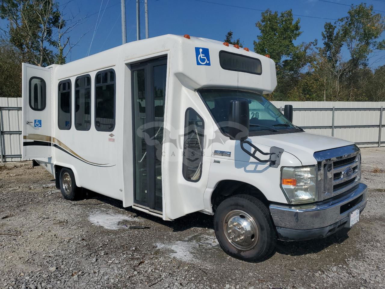 Ford Econoline E350 SUPER DUTY CUTAWAY VAN 5.4L  8 2013