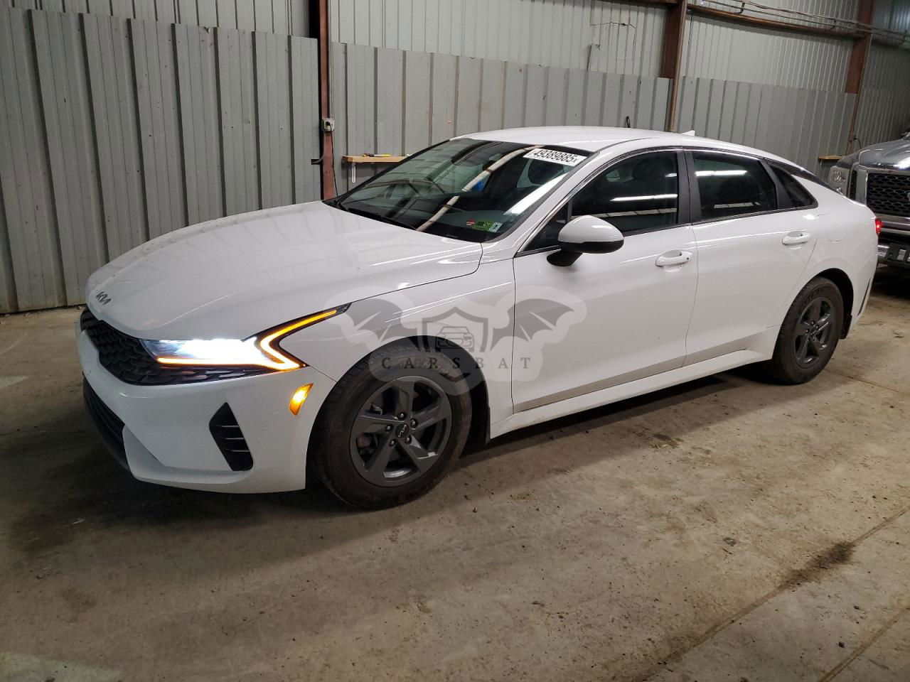 Kia K5 LXS 1.6L  4 2023