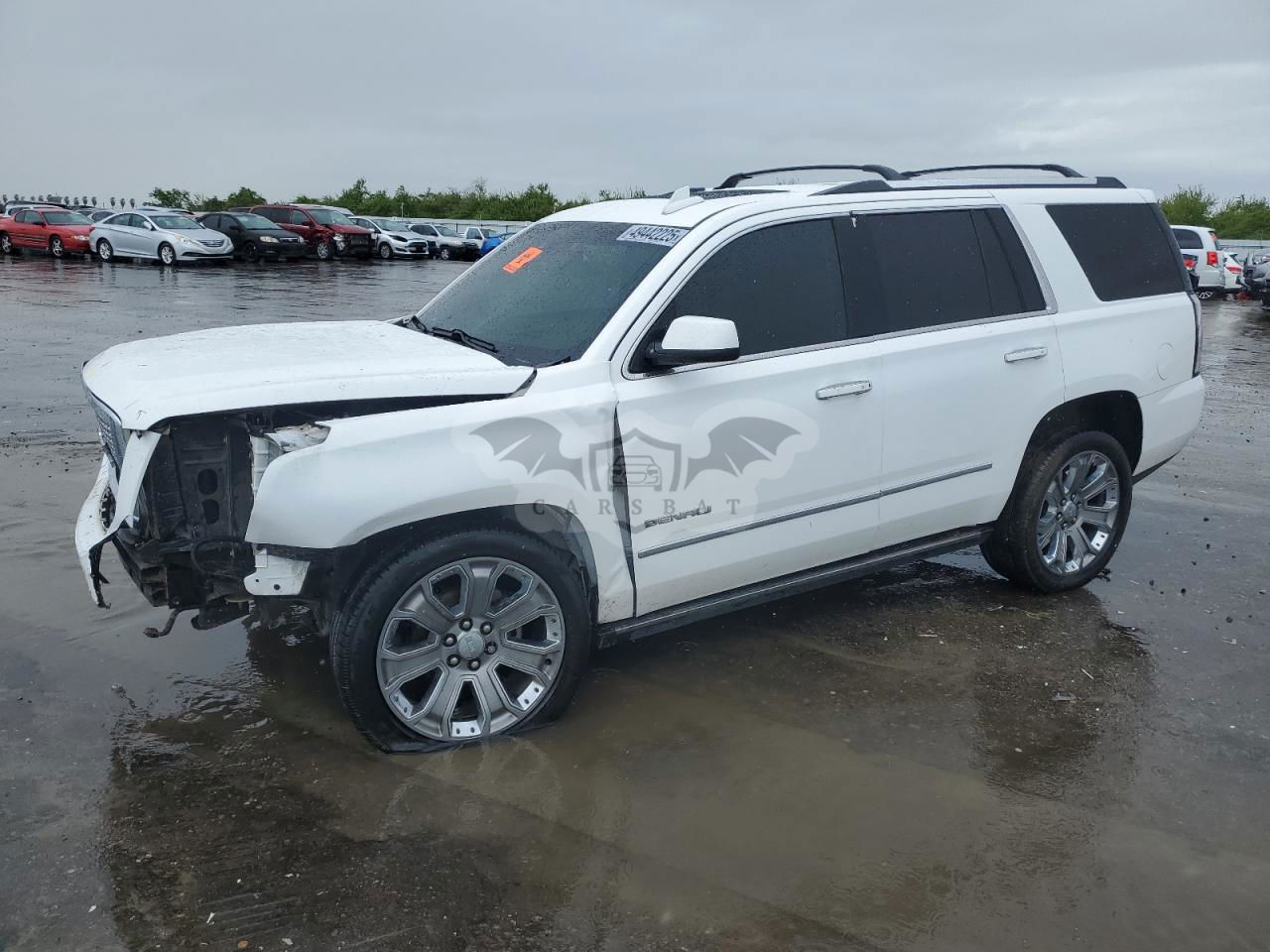 GMC Yukon DENALI 6.2L  8 2016