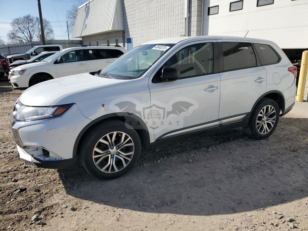 Mitsubishi Outlander SE 2.4L  4 2016