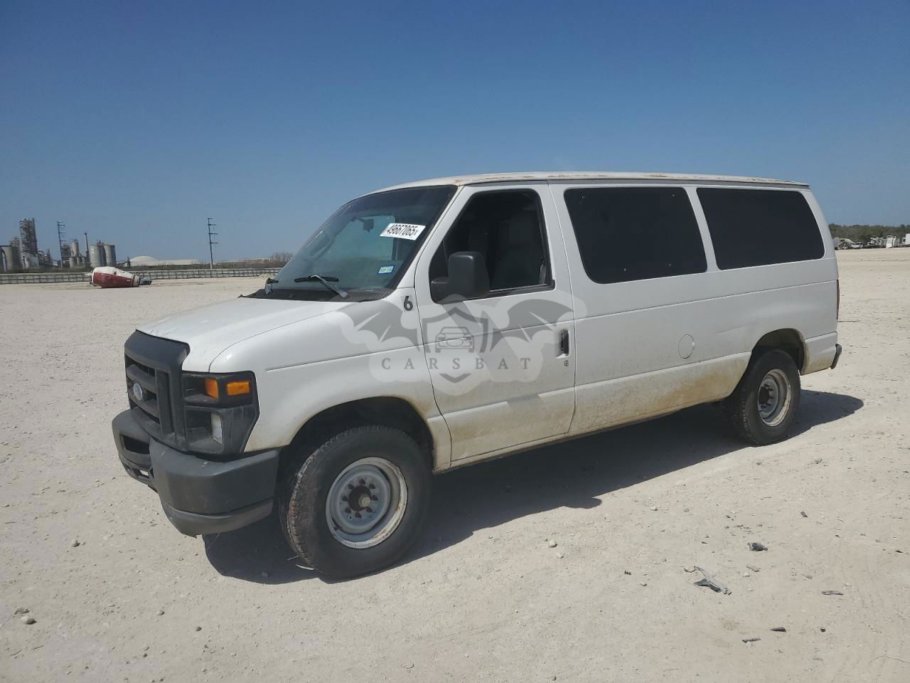 Ford Econoline E350 SUPER DUTY WAGON 5.4L  8 2010