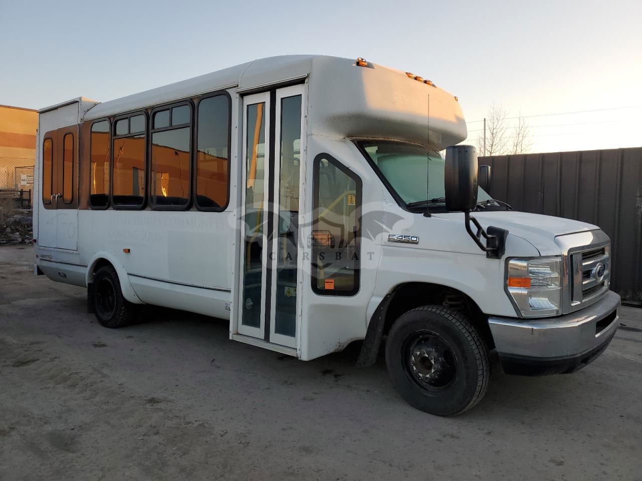 Ford Econoline E450 SUPER DUTY CUTAWAY VAN 6.8L 10 2016