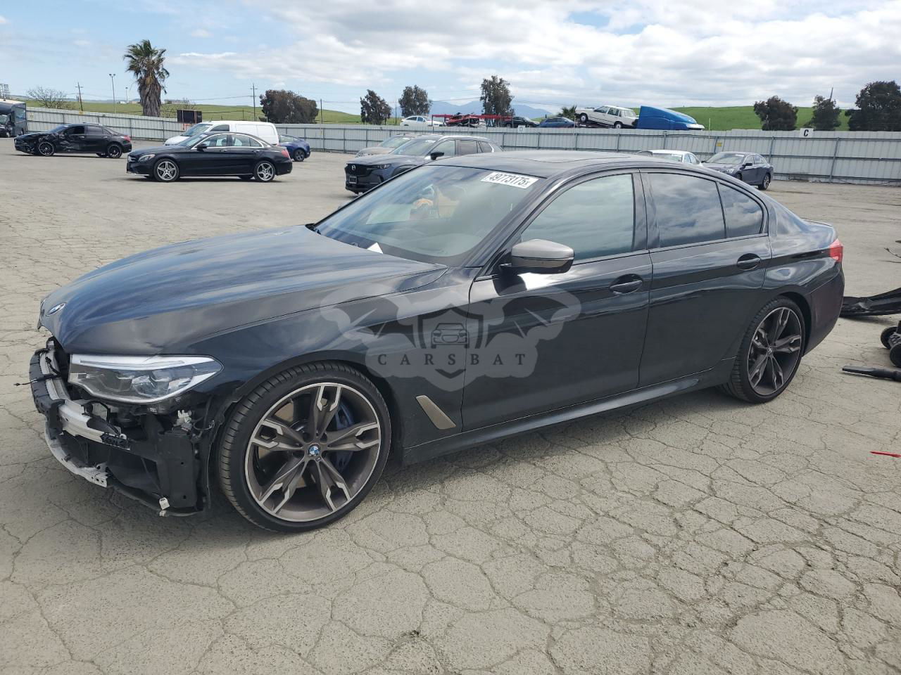 BMW M5 4.4L  8 2020
