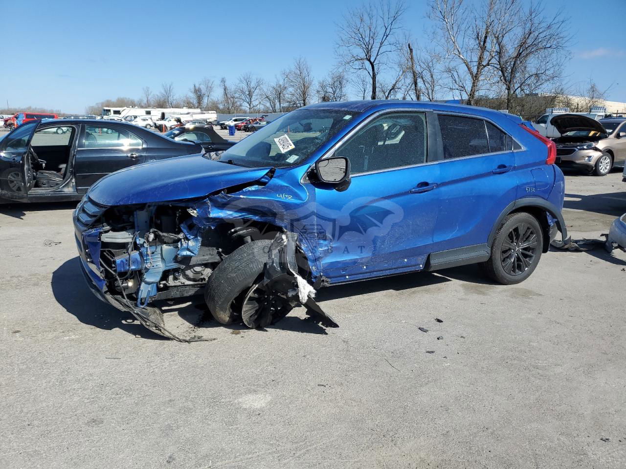 Mitsubishi Eclipse LE 1.5L  4 2018
