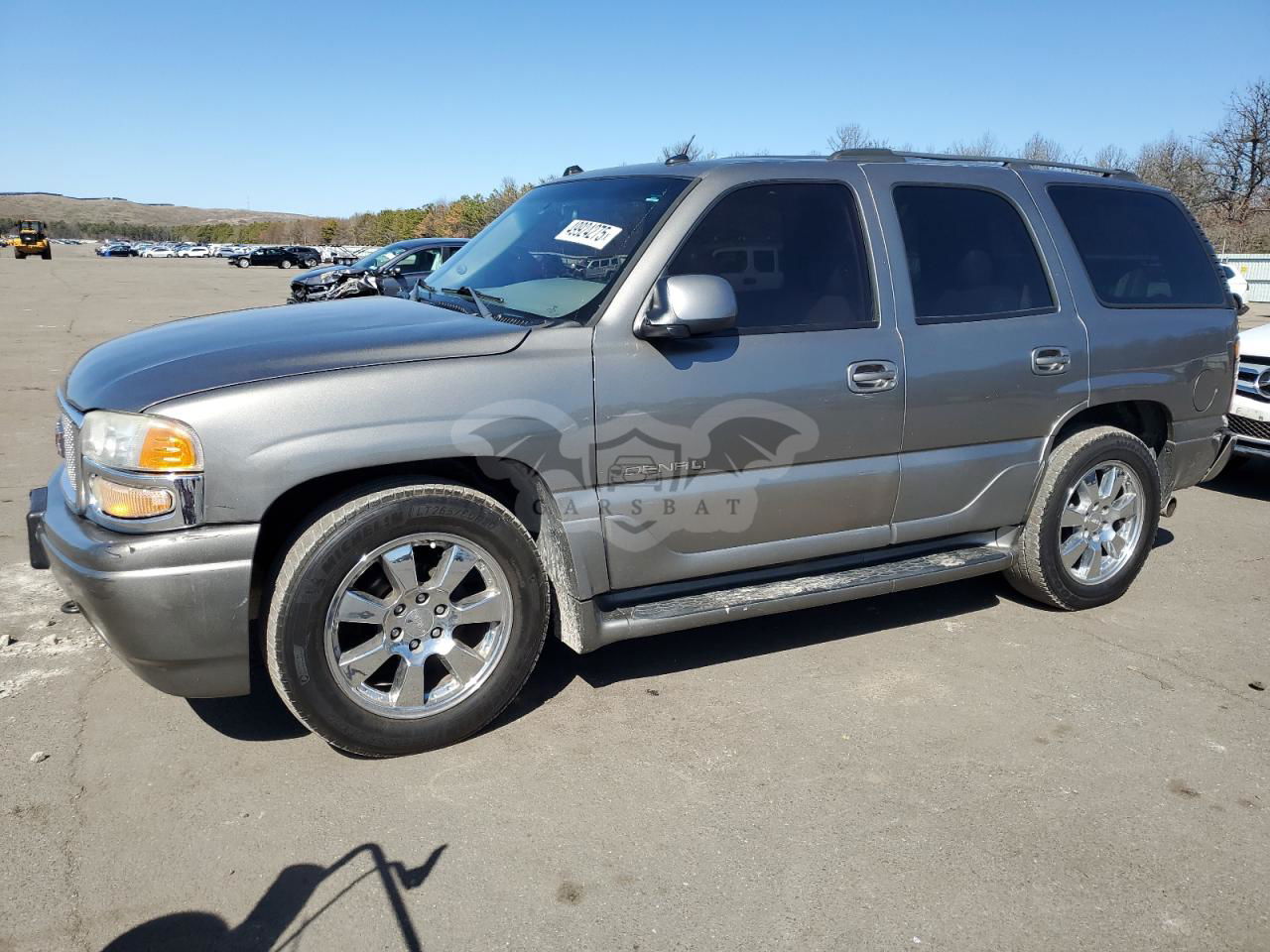 GMC Yukon DENALI 6.0L  8 2005