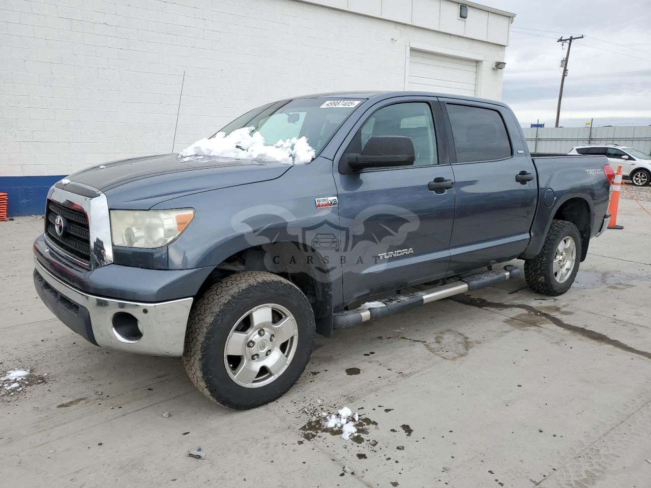 Toyota Tundra CREWMAX 5.7L  8 2008